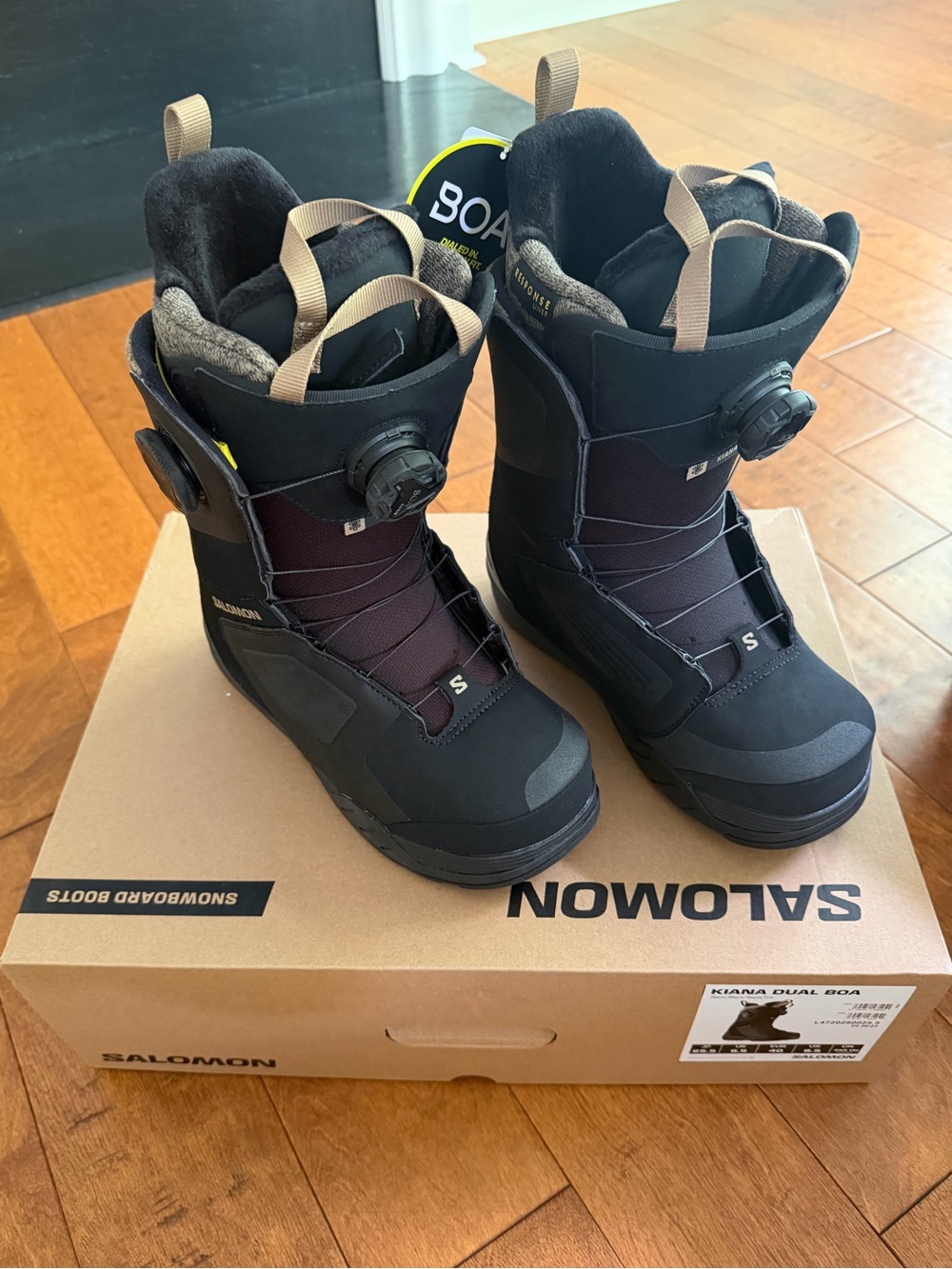 Salomon Women's Kiana Dual BOA Black Snowboard Boots ; size 8.5